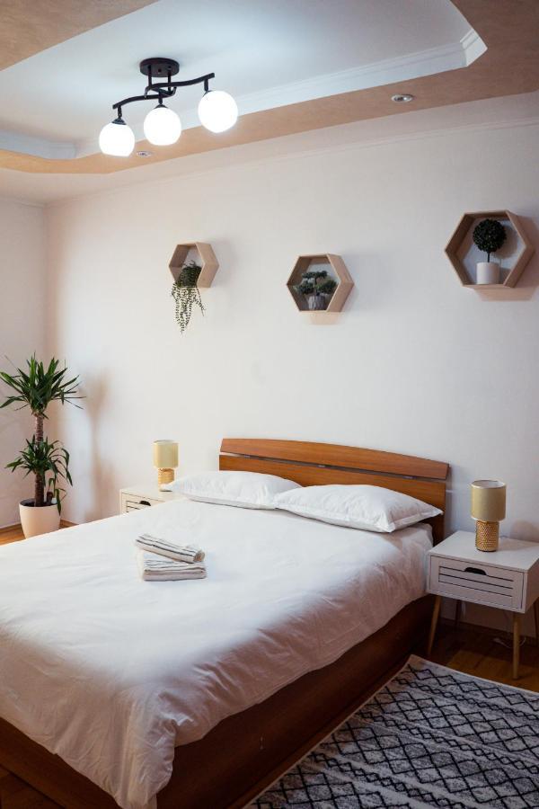 Apartament Milcov กูรา ฮูมอรูลุย ภายนอก รูปภาพ